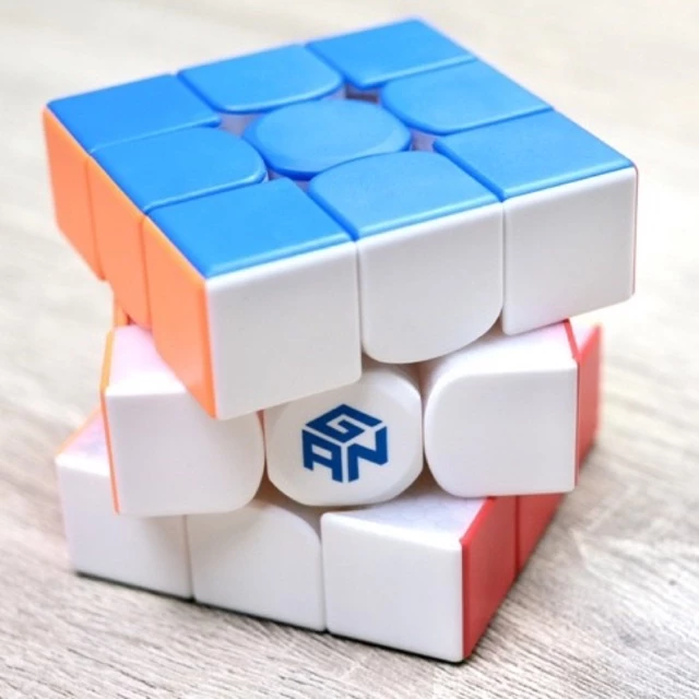 RUBIK 3x3 GAN 11 M 3x3 MAGNETIC STIKERLESS