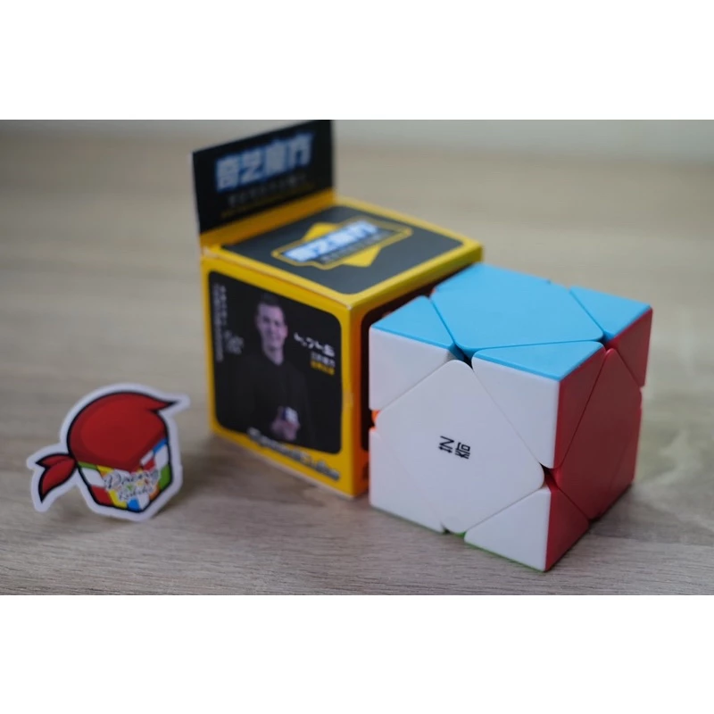 Rubik Skewb QIyi Qicheng Stikerless (RECOMENDED)